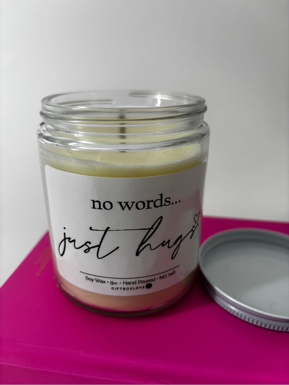 No Words... Just Hugs Candle - Vanilla - Picture 1 of 3